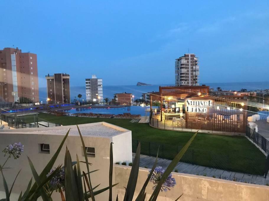 Benidorm Luxury Residentialアパートメント エクステリア 写真